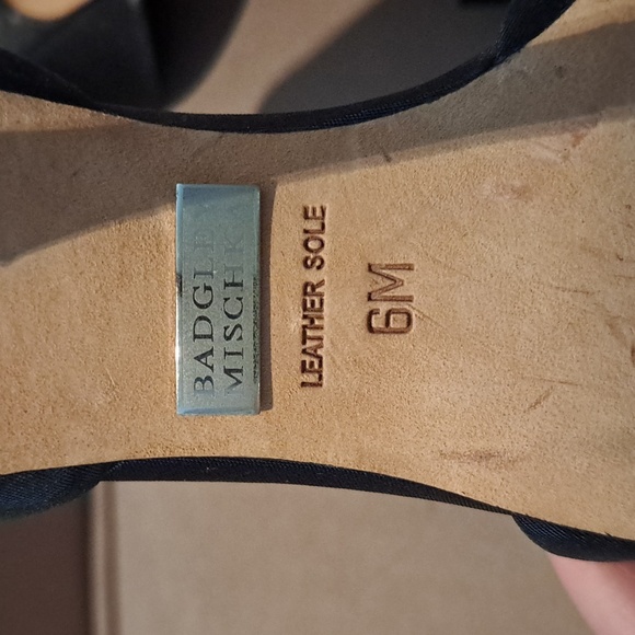 ♻️DONATED♻️ Badgley Mischka Open-Toe Heels, Bow Embellishments, Black, Size 6 - Picture 7 of 9